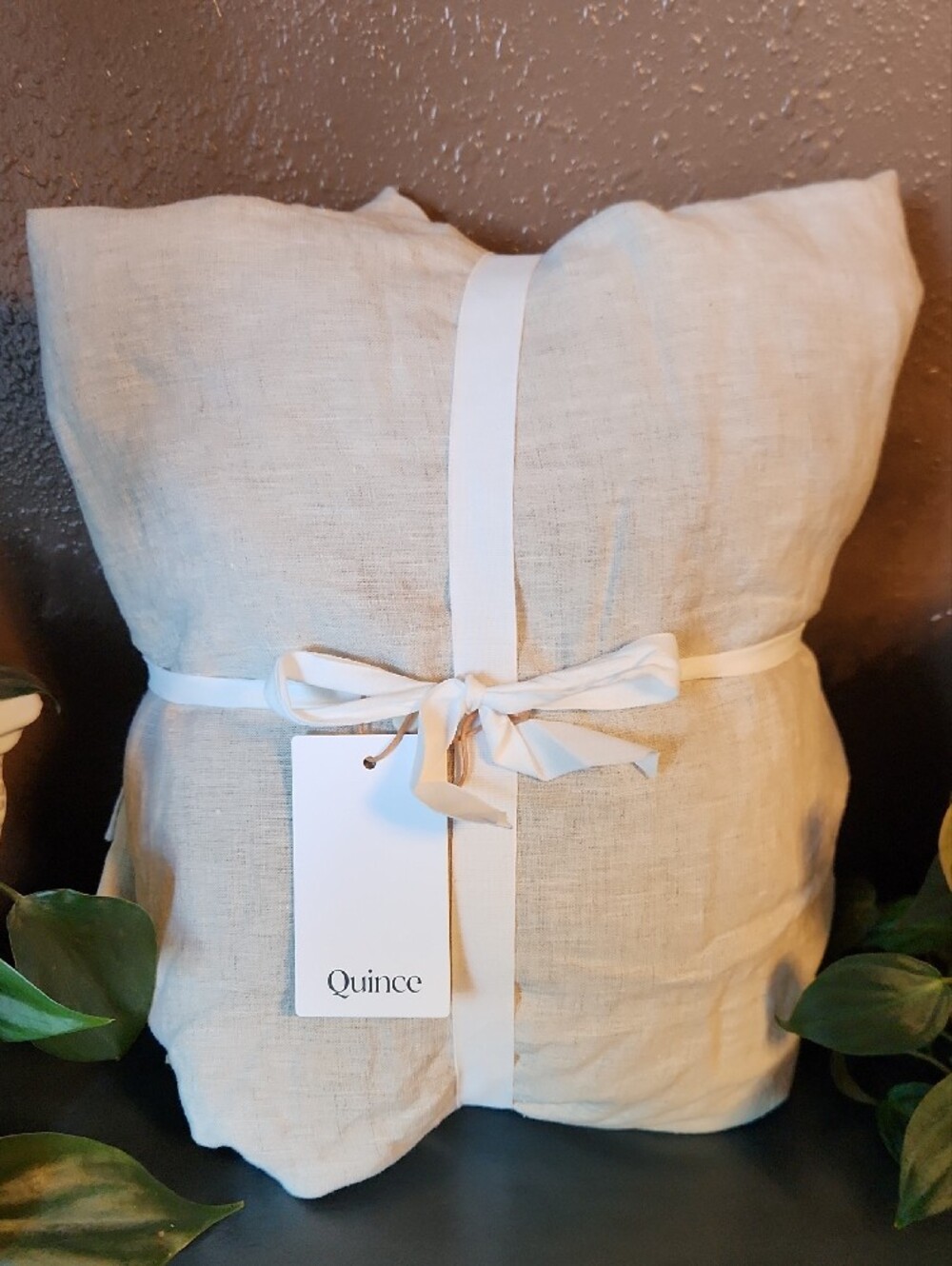 Quince Chambray Linen Fitted Sheet Set, NWOT Open Box
